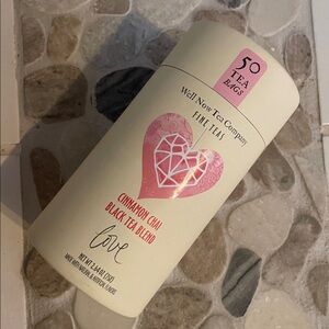 NWT Well Now Tea Company Cinnamon Chai Black Tea Blend Heart Cylinder (50)
